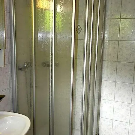 Hotel-restaurant Alojamento de Acomodação e Pequeno-almoço 2*